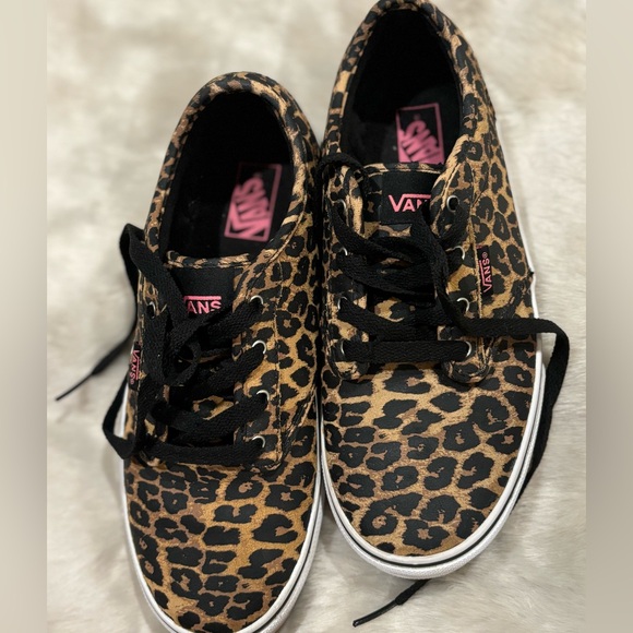 Vans sz 4. Kids good condition leopard - Picture 3 of 4
